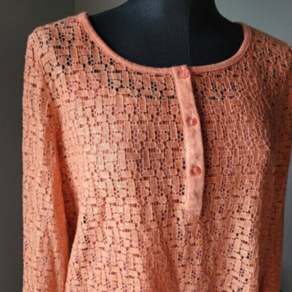 Gina Benotti Lace Cut out Blouse Size Small - Picture 3 of 4